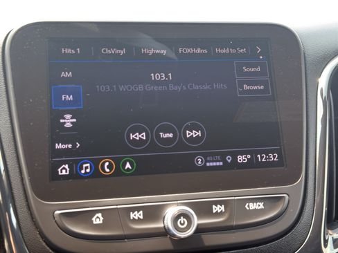 Certified 2022 Chevrolet Equinox RS w/ Infotainment Package AWD/4WD image 18