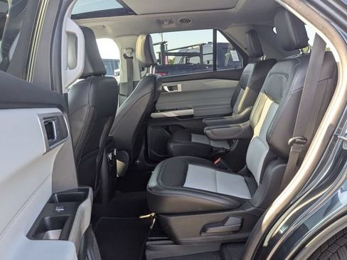 Certified 2022 Ford Explorer XLT w/ Equipment Group 202A RWD image 25