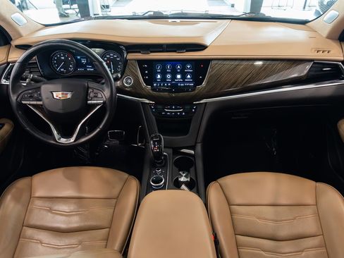 Used 2020 Cadillac XT6 Sport w/ Platinum Package AWD/4WD image 9