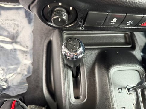 Used 2012 Jeep Wrangler Sport AWD/4WD image 20