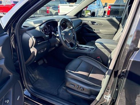 Used 2023 Chevrolet Traverse Premier AWD/4WD image 15