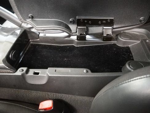 Used 2011 Chevrolet Corvette Grand Sport RWD image 22