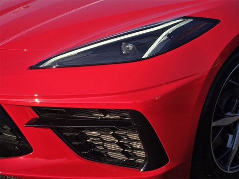 Used 2022 Chevrolet Corvette Stingray Premium Conv w/ 3LT image 9