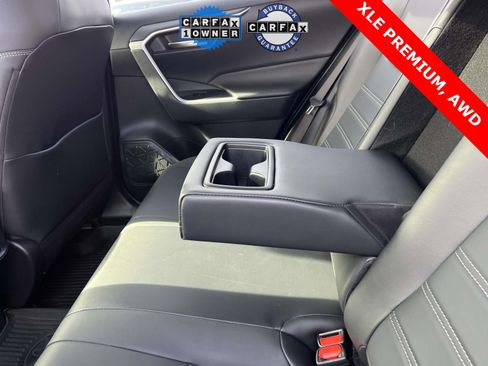 Used 2023 Toyota RAV4 XLE Premium image 19