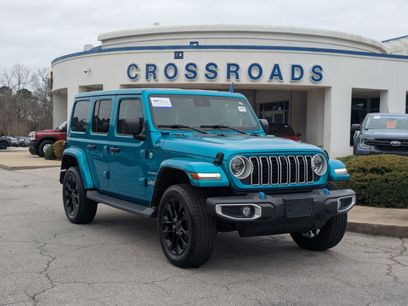 Used 2024 Jeep Wrangler Unlimited Sahara w/ Technology Group