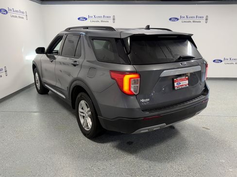 Used 2023 Ford Explorer XLT w/ Equipment Group 202A image 4
