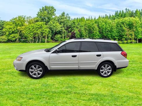 Used 2007 Subaru Outback 2.5i AWD/4WD image 5