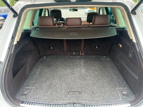 Used 2014 Volkswagen Touareg VR6 AWD/4WD image 6