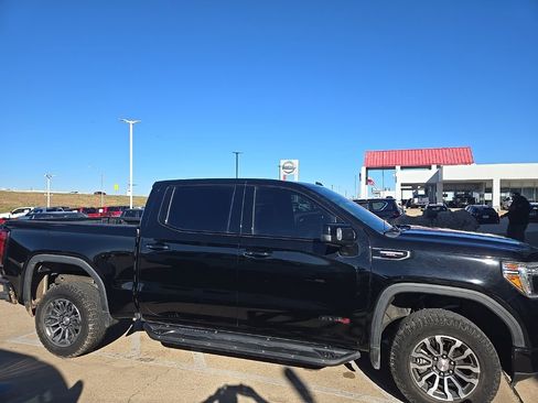 Used 2020 GMC Sierra 1500 AT4 w/ AT4 Premium Package image 11