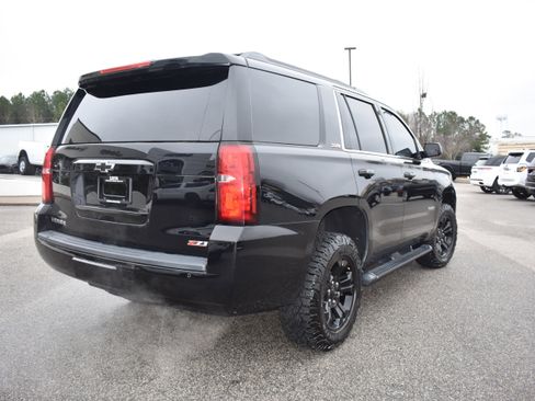 Used 2019 Chevrolet Tahoe LT image 9
