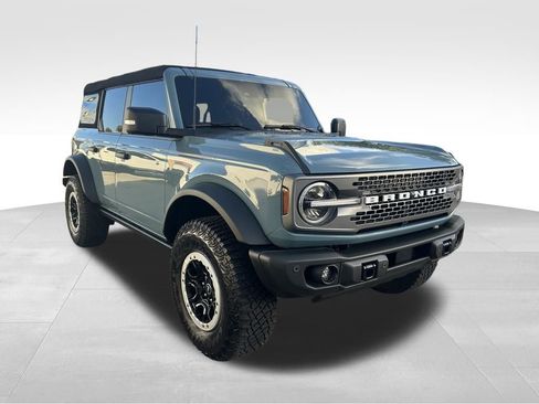 Certified 2023 Ford Bronco Badlands w/ Sasquatch Package image 2