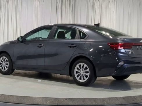Used 2022 Kia Forte Sedan image 6