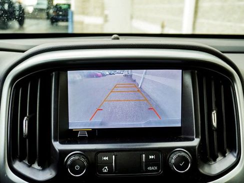 Used 2022 Chevrolet Colorado LT w/ Fleet Safety Package image 14