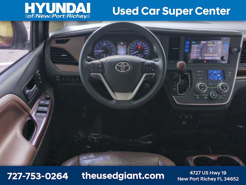Used 2015 Toyota Sienna Limited Premium w/ Advanced Technology Package FWD image 18