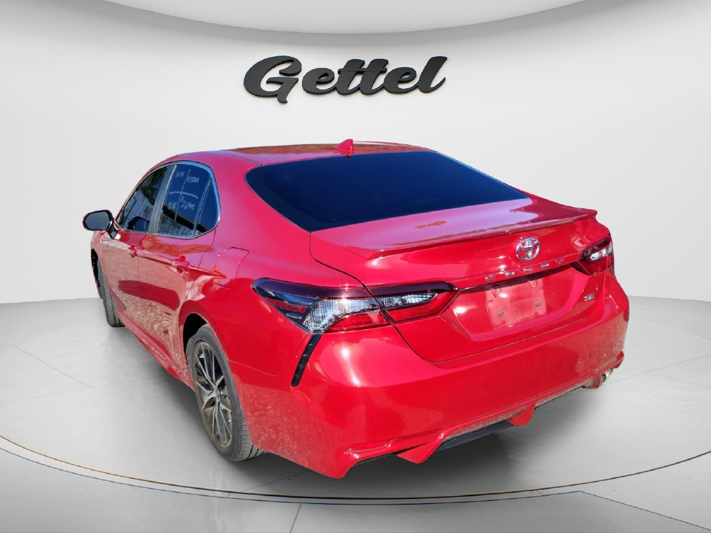 Used 2024 Toyota Camry SE w/ Convenience Package FWD image 6
