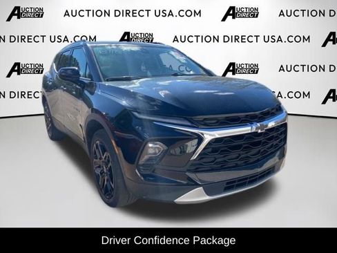 Used 2023 Chevrolet Blazer LT w/ Convenience Package image 3