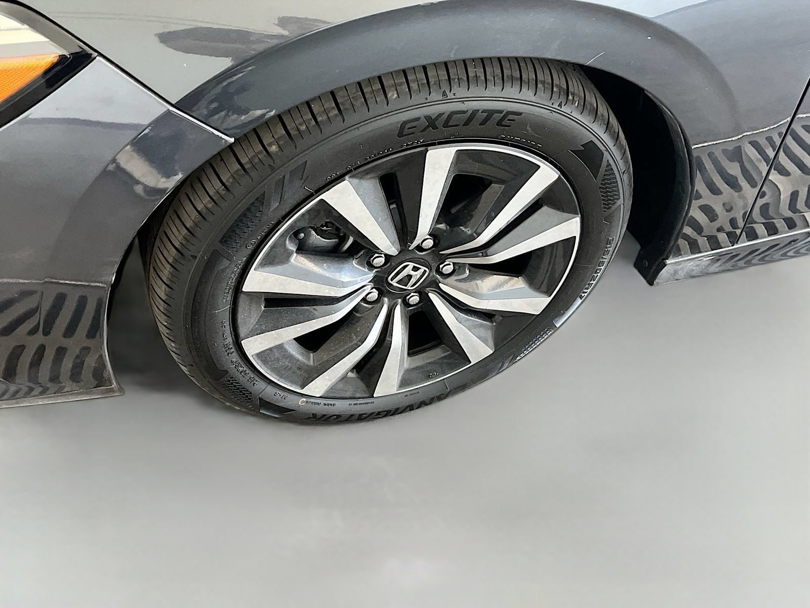 Used 2024 Honda Civic EX image 30