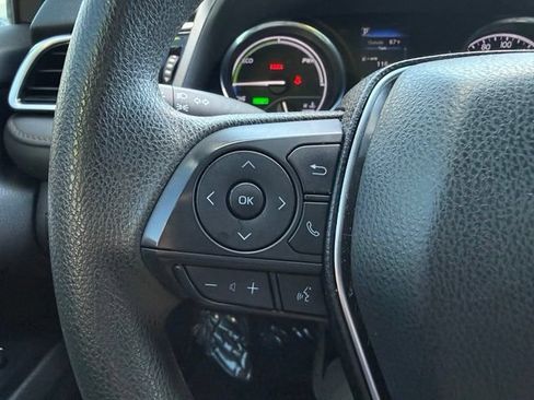 Used 2018 Toyota Camry LE FWD image 26