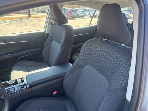 Used 2025 Toyota Camry LE image 23