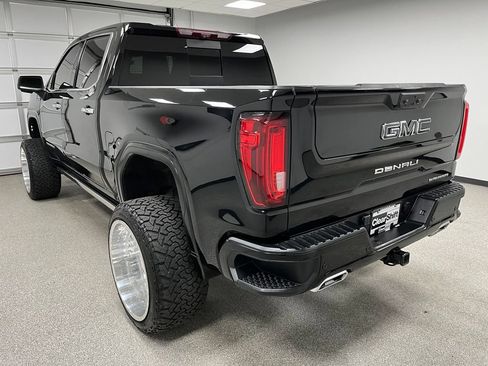 Used 2023 GMC Sierra 1500 Denali Ultimate AWD/4WD image 8