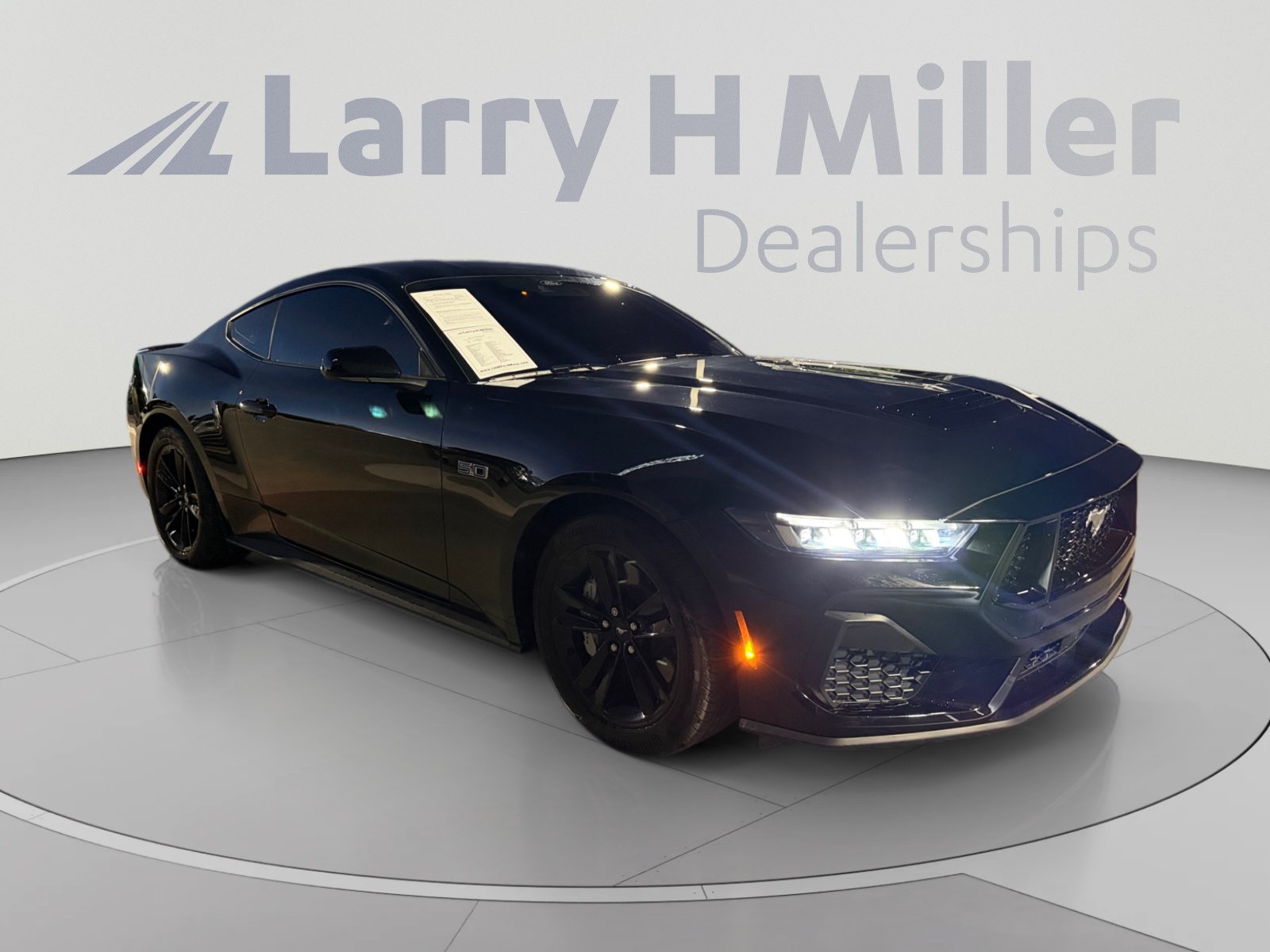 Used 2025 Ford Mustang GT RWD image 7