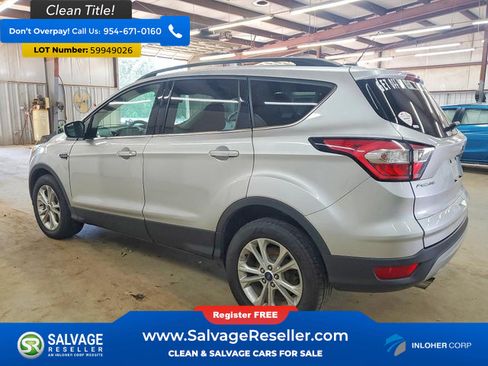 Used 2018 Ford Escape SE FWD image 3