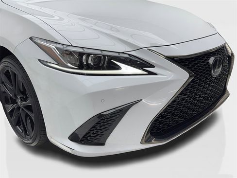 Used 2023 Lexus ES 350 F Sport w/ Accessory Package (Z2) image 3