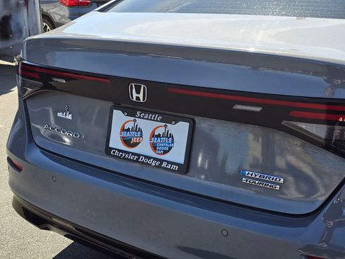 Used 2024 Honda Accord Touring image 17