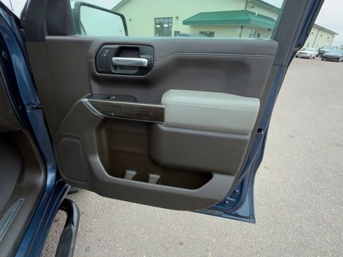 Used 2019 Chevrolet Silverado 1500 LT w/ Convenience Package AWD/4WD image 19