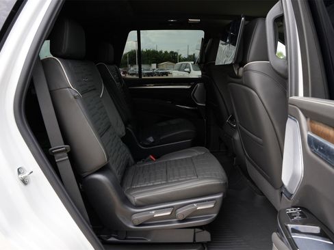 New 2025 Cadillac Escalade Sport Platinum w/ LPO, ONYX Package image 23