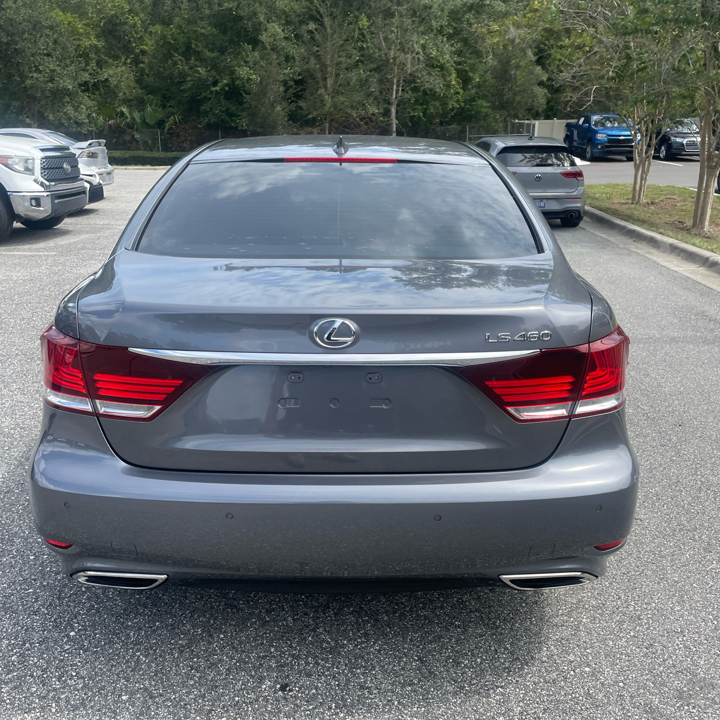 Used 2014 Lexus LS 460 w/ Comfort Package RWD image 9
