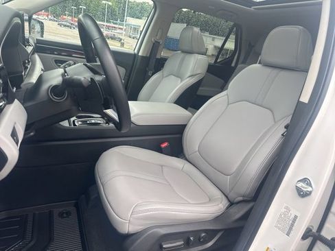 Used 2025 Honda Pilot Touring image 19