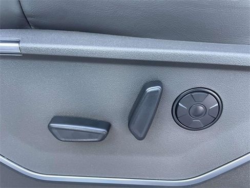 New 2026 Ford F250 Platinum w/ Platinum Plus Package image 13