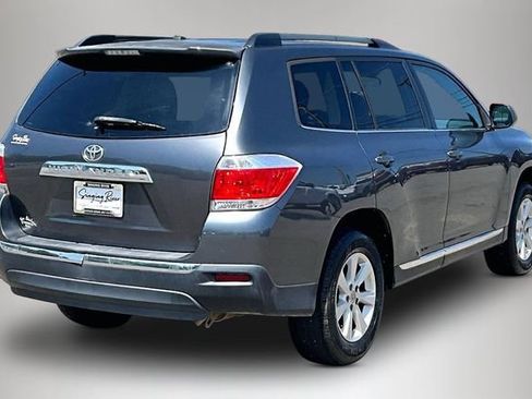 Used 2011 Toyota Highlander 2WD w/ Tech Pkg image 5