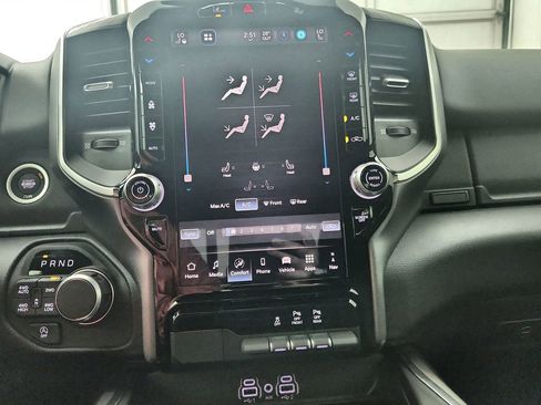 New 2026 RAM 1500 4x4 Crew Cab image 27