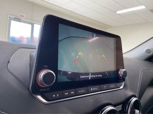 Used 2024 Nissan Sentra SV image 29