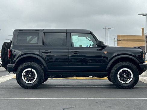 New 2026 Ford Bronco Badlands AWD/4WD image 2