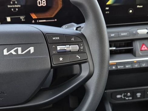 New 2026 Kia K4 FWD image 15