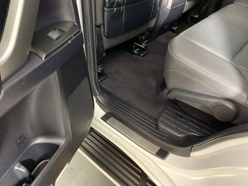 Certified 2023 Lexus GX 460 Premium w/ Premium Package image 27