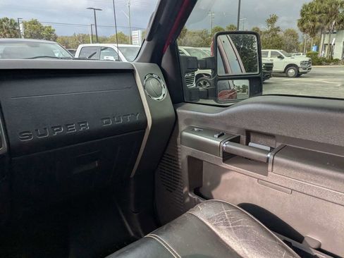 Used 2009 Ford F250 Lariat image 14