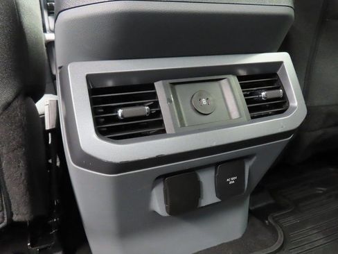 Used 2024 Ford F250 XLT w/ XLT Premium Package image 11