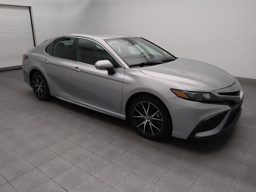 Used 2023 Toyota Camry SE FWD image 11
