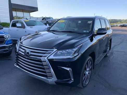 Used 2021 Lexus LX 570 4WD w/ Luxury Package image 8