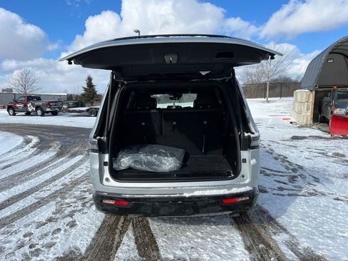 New 2026 Jeep Grand Wagoneer 4WD w/ HD Trailer Tow Package image 25