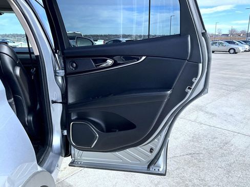 Certified 2022 Lincoln Nautilus Reserve w/ Equipment Group 201A image 20