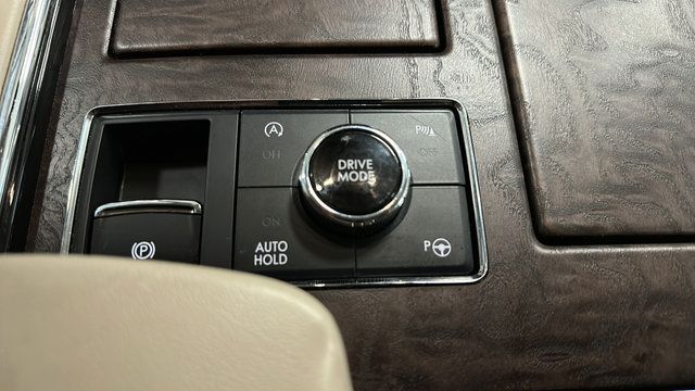 Used 2020 Lincoln Navigator L Reserve w/ Luxury Package AWD/4WD image 29