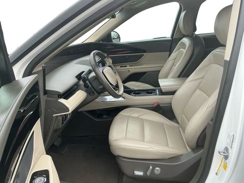 Certified 2024 Lincoln Nautilus Premier image 14