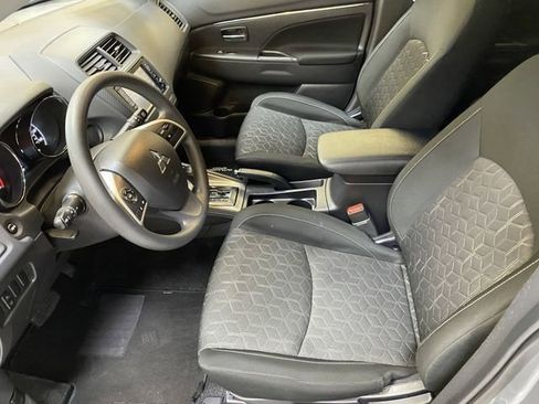 Used 2025 Mitsubishi Outlander Sport ES AWD/4WD image 18