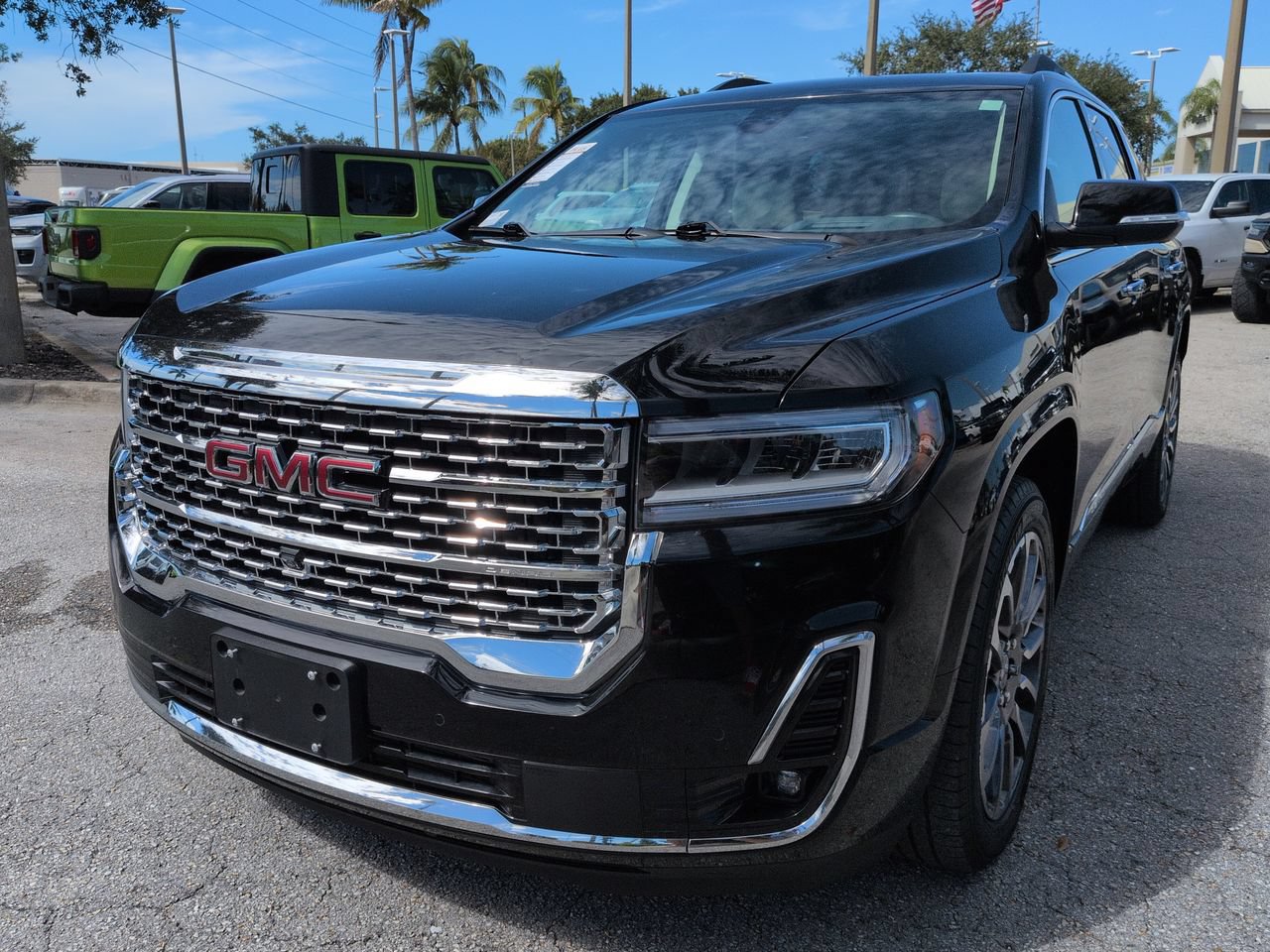 Used 2020 GMC Acadia Denali w/ Denali Ultimate Package AWD/4WD image 9
