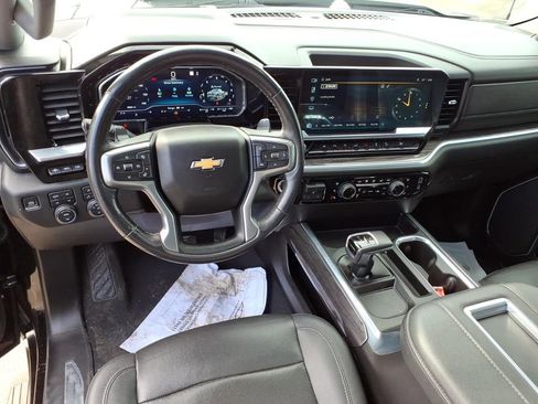 Certified 2022 Chevrolet Silverado 1500 LTZ w/ LTZ Premium Package image 17